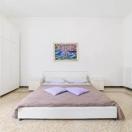 Matrimoniale Privata In Condivisibile Apartment